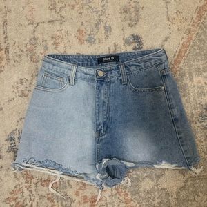 Two tone boutique denim shorts size medium